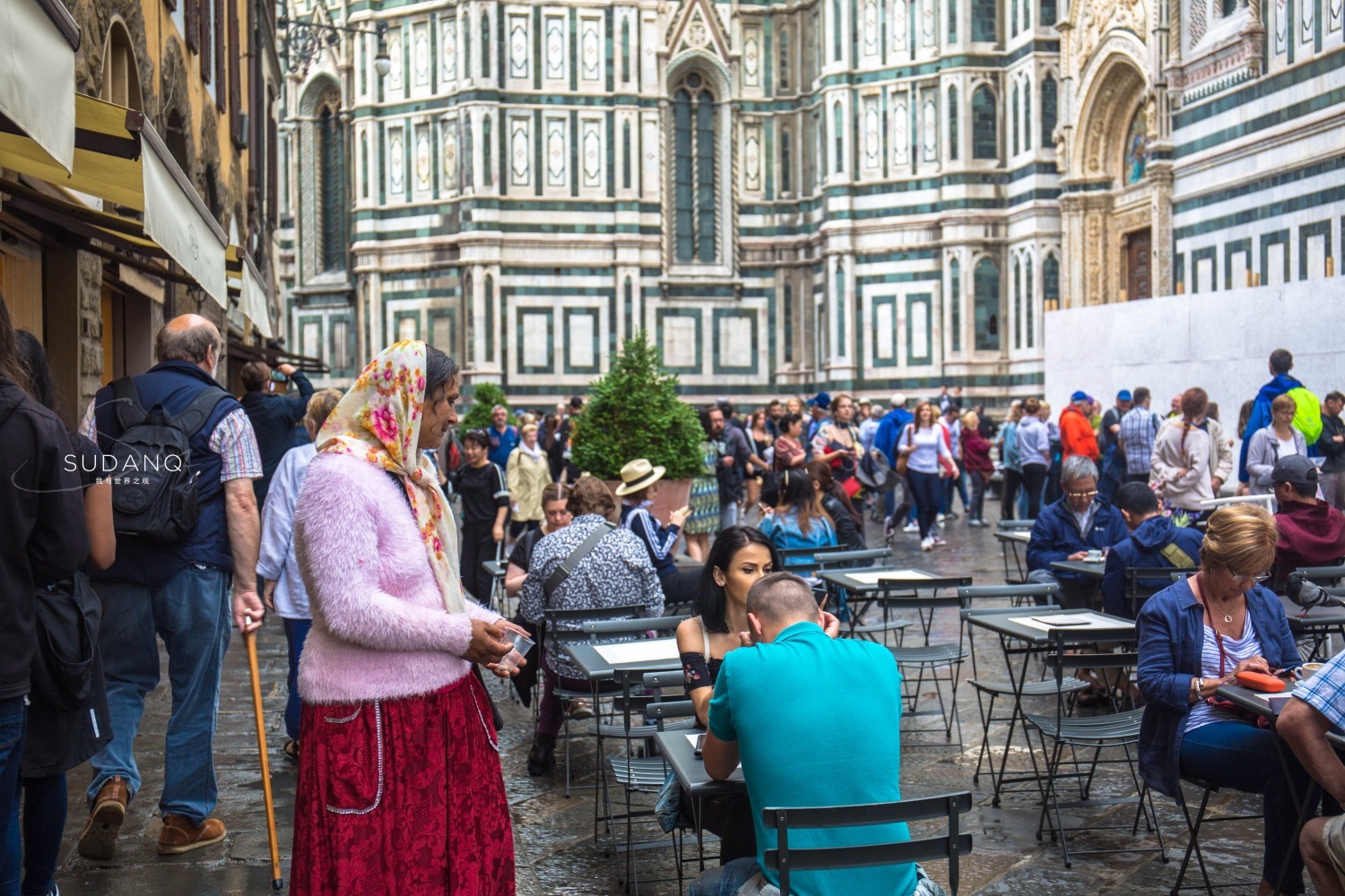 意大利人天性浪漫，如今疫情严重，罗马飞北京一张机票近10000