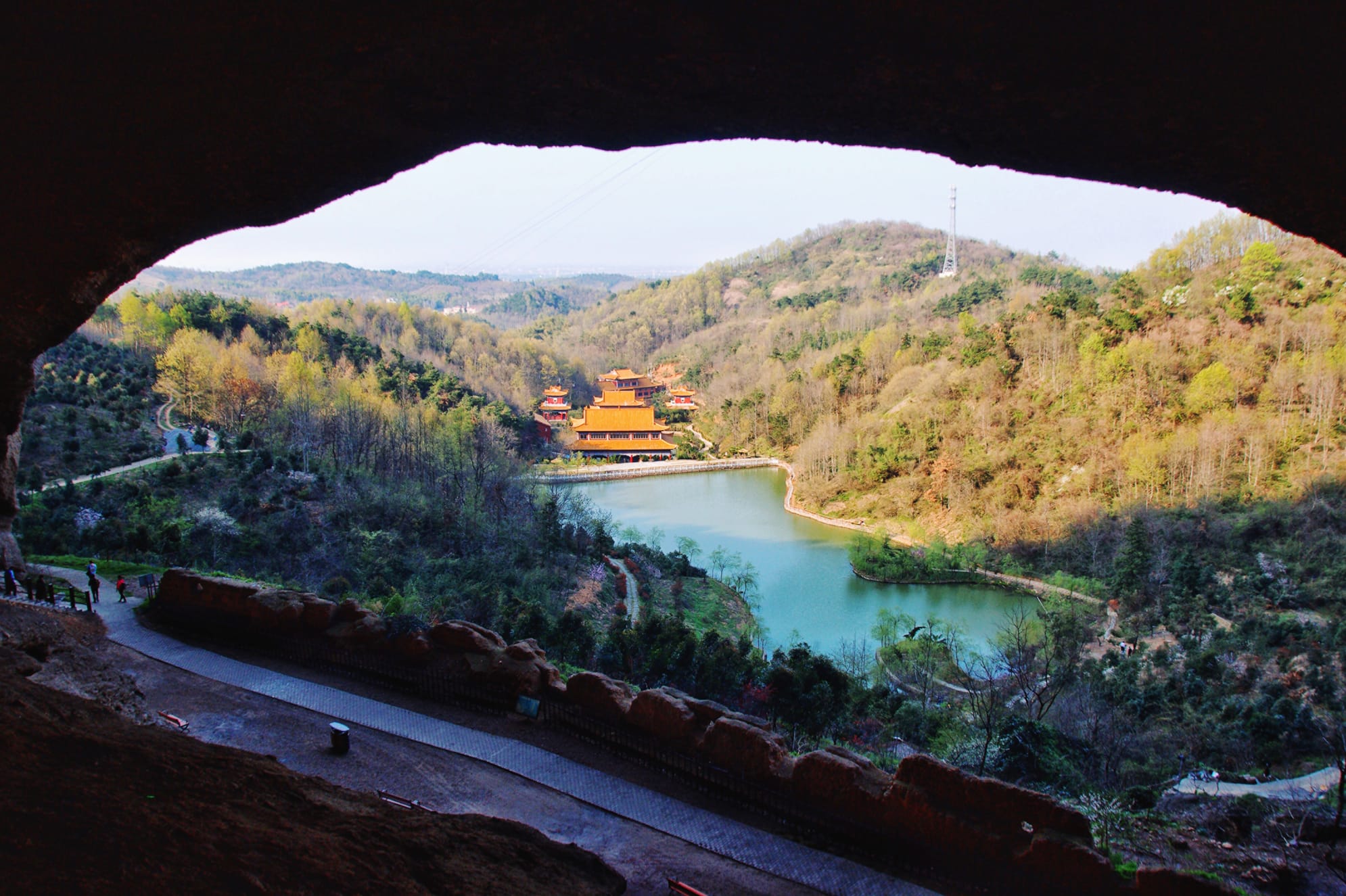 安徽藏着一座神秘的石窟，形成于1.6亿年前，至今有许多未解之谜
