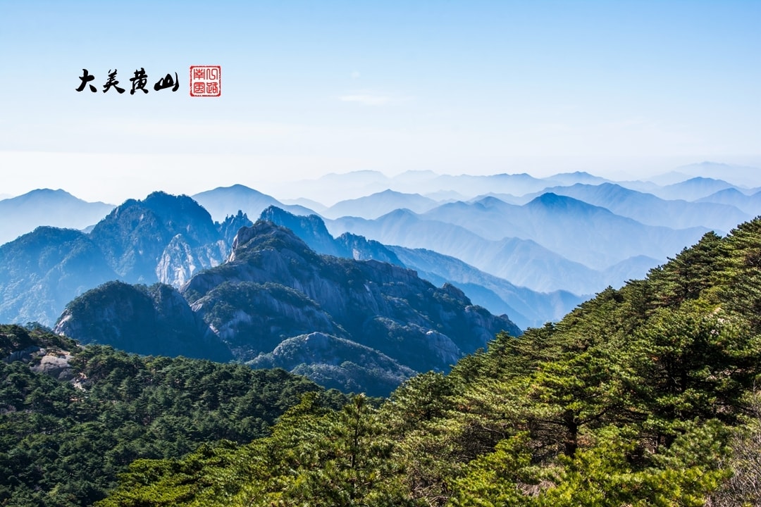 安徽原来属于江南省，分拆后因这两个地区而得名，一直不缺游客