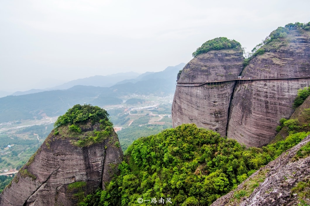 武当山明明在湖北，一些广东人却说在隔壁，奇峰秀色但缺少游客