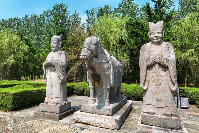 清明旅行地推荐，曾经的墓地，现在成为了旅行胜地，你都去过吗？