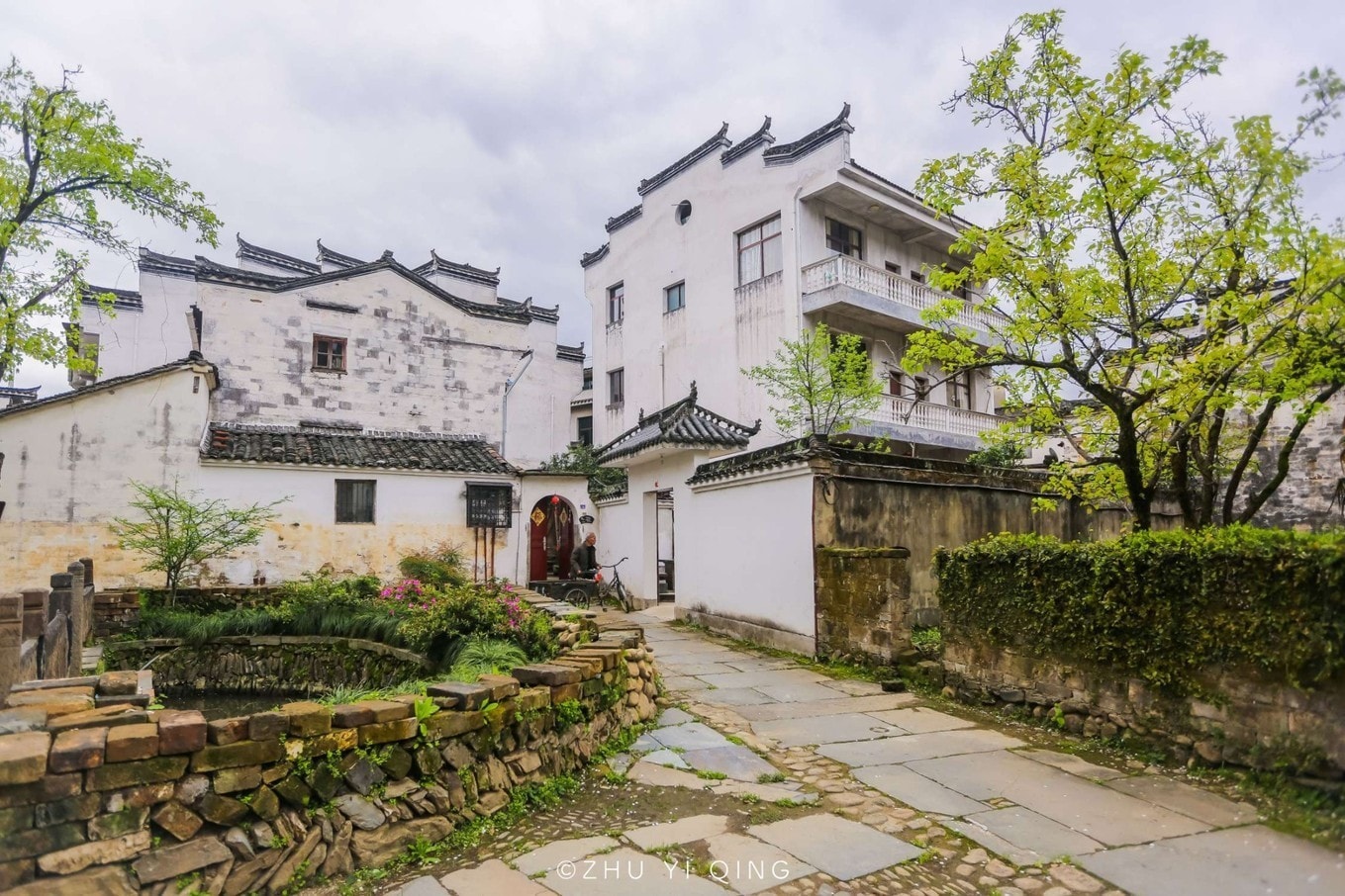 江西唯一的5A级古镇，比安徽还徽派的古建筑，千年历史走出众多名人