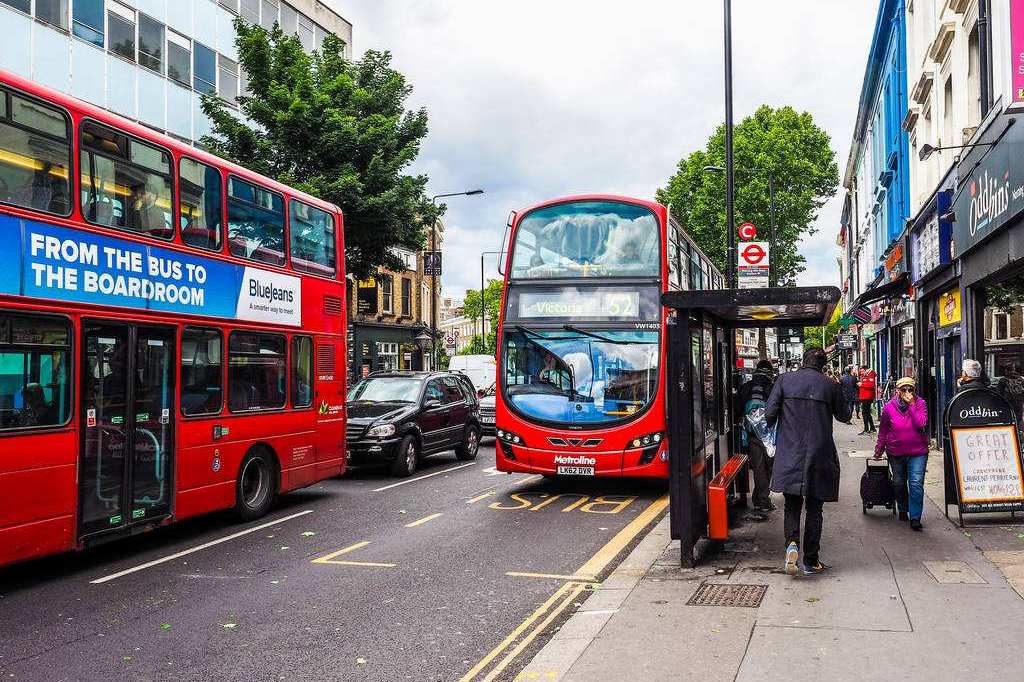 伦敦回国机票涨到18万？欧洲疫情日趋严重，华人砸万元包机回国
