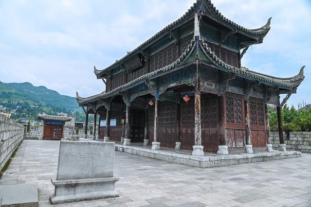 贵州山区里藏有一明朝建筑，距今已有600年历史，游客却寥寥无几