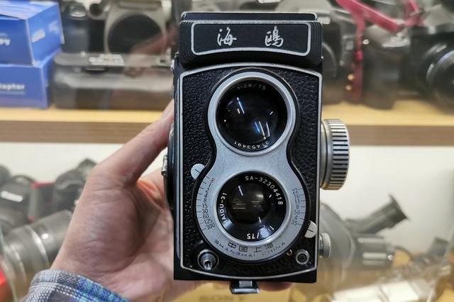 收藏：二手店扒出三十款老相机 你家可能也有 看现在还值多少钱