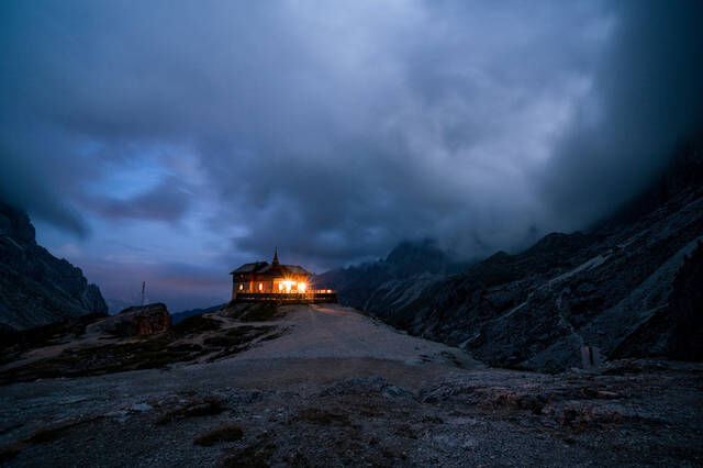 给7星酒店也不换，住宿在多洛米蒂的徒步小屋（Rifugio）里是怎么样的体验？
