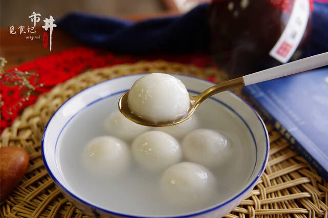 元宵节煮汤圆时，牢记“3用1不用”，不粘锅不破皮，又大又圆