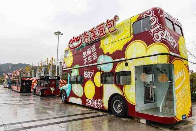 抚州市资溪县是面包之乡，这里有个面包广场，很多面包来自这里