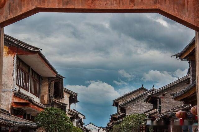 离云南大理2.5小时车程，600多年的古城保留完好