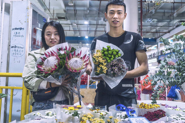 春节网购花卉全攻略 走进斗南花卉市场 寻一手鲜花 拒绝挨宰