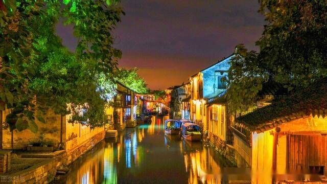 绝不逊色周庄，大理这个美得低调的千年原始风貌的古镇惊艳极了