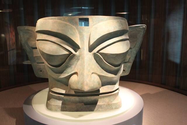 热议的三星堆文明：青铜面具神似西方人面孔，背后神秘古国你知多少？