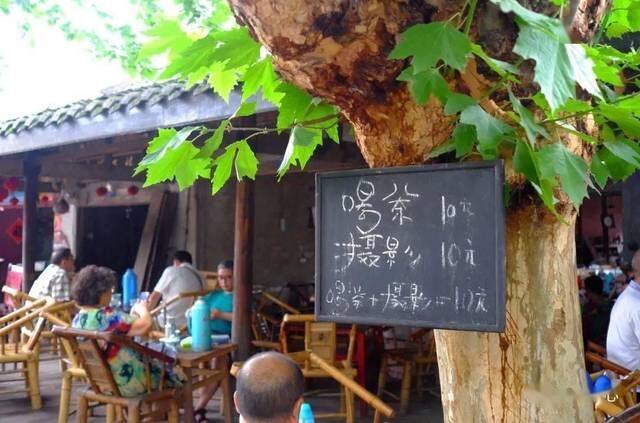 肝腰合炒、火爆脆肠、鱼香脑花……厉害的炒菜师傅在城外！