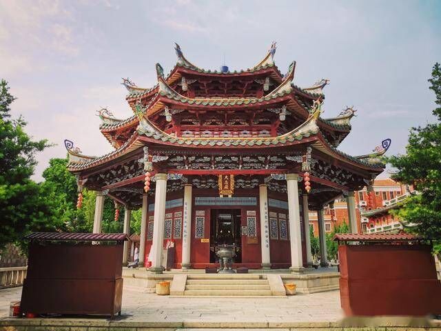 中国少有的良心寺庙：每天闭门谢客2小时，门票香火都不要钱